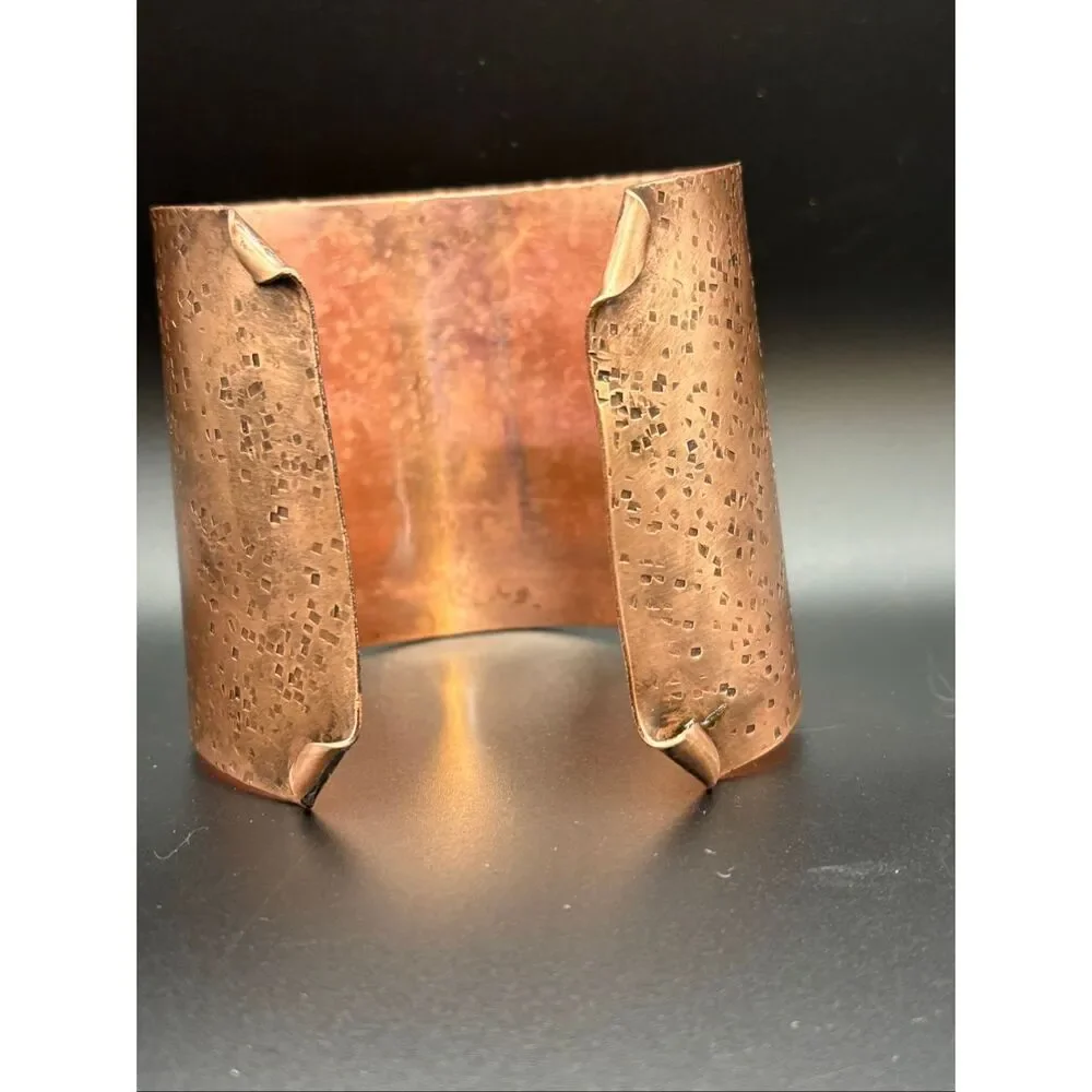 Rustic Wide Copper cuff, hand hammered, New, Handmade, 3" Wide, unisex - Picture 7 of 10